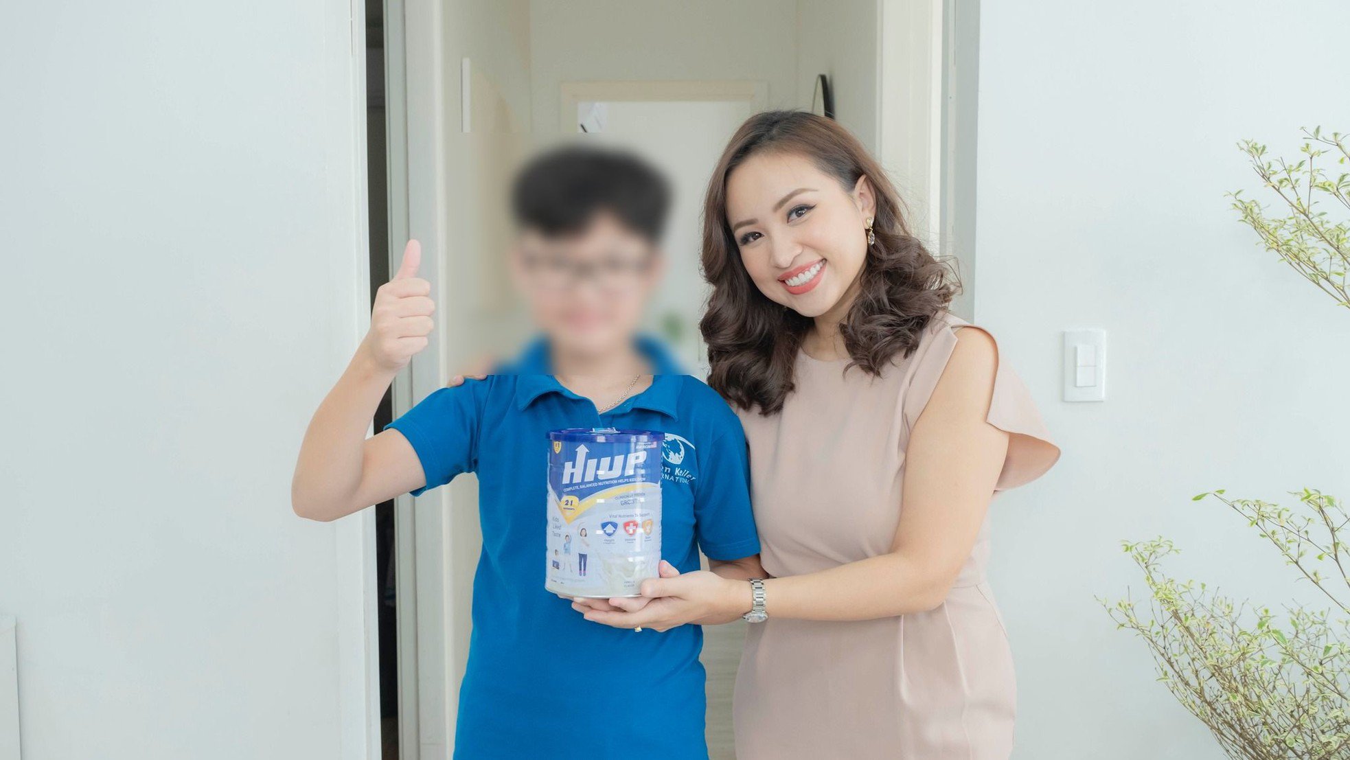 11-1744787521-131-width1966height1107 Đề xuất công bố danh sách nghệ sĩ vi phạm quảng cáo - 2