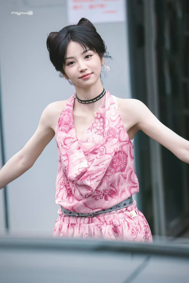 Mỹ nhân Trung Quốc tuyên truyền phim mới mà đẹp hết phần thiên hạ, style mướt mắt không thể không khen- Ảnh 12. Mỹ nhân Trung Quốc tuyên truyền phim mới mà đẹp hết phần thiên hạ, style mướt mắt không thể không khen- Ảnh 12.