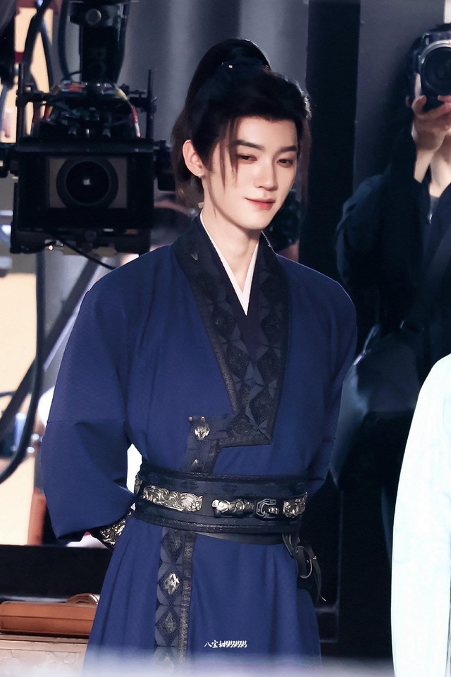 Thống soái đẹp nhất Trung Quốc hiện tại: Visual tuyệt mỹ khiến hội chị em rạo rực, vướng 7749 drama fan vẫn mê bất chấp- Ảnh 12.