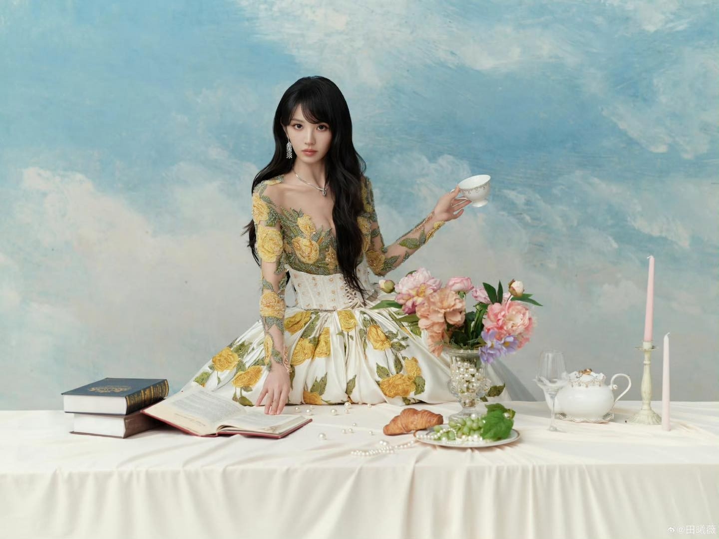 Cho 1 tỷ cũng không dám chê mỹ nhân này nửa câu: Đẹp tuyệt mỹ như bức họa cổ điển, thua công chúa mỗi cái vương miện- Ảnh 5. Cho 1 tỷ cũng không dám chê mỹ nhân này nửa câu: Đẹp tuyệt mỹ như bức họa cổ điển, thua công chúa mỗi cái vương miện- Ảnh 5.