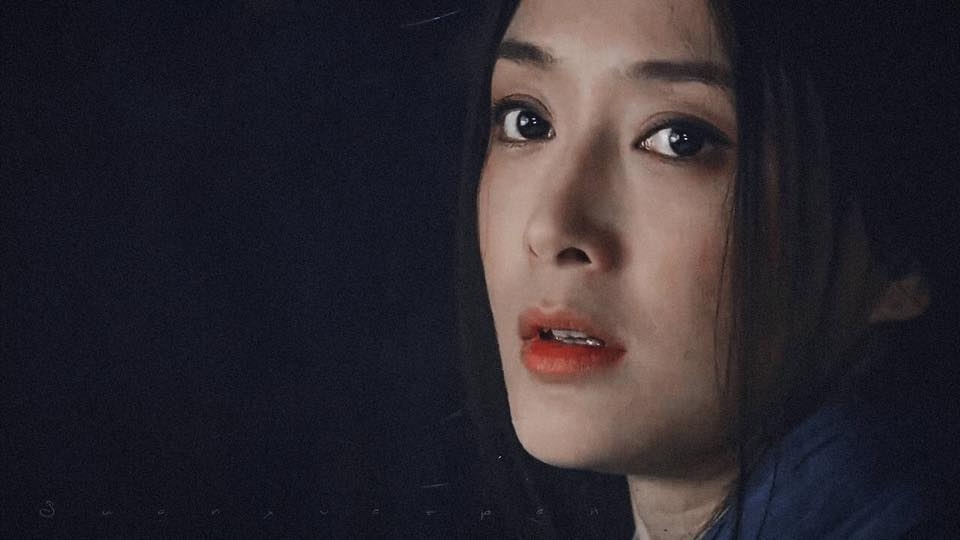 Cả phố náo loạn khi mỹ nhân này vừa bước xuống xe: Người đâu mà đẹp thế không biết, sang đến từng hơi thở- Ảnh 16.