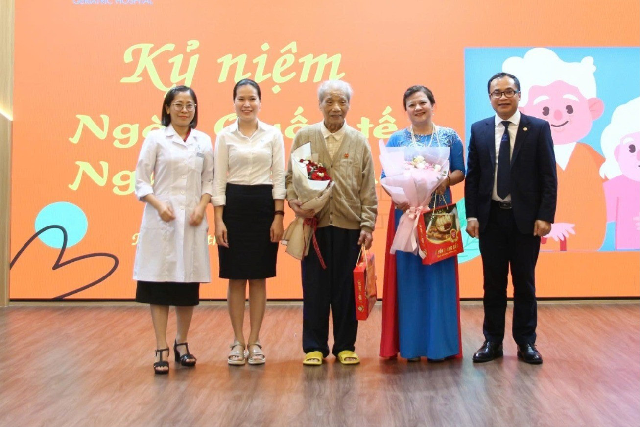 NSND Trần Hiếu nhập viện- Ảnh 1.