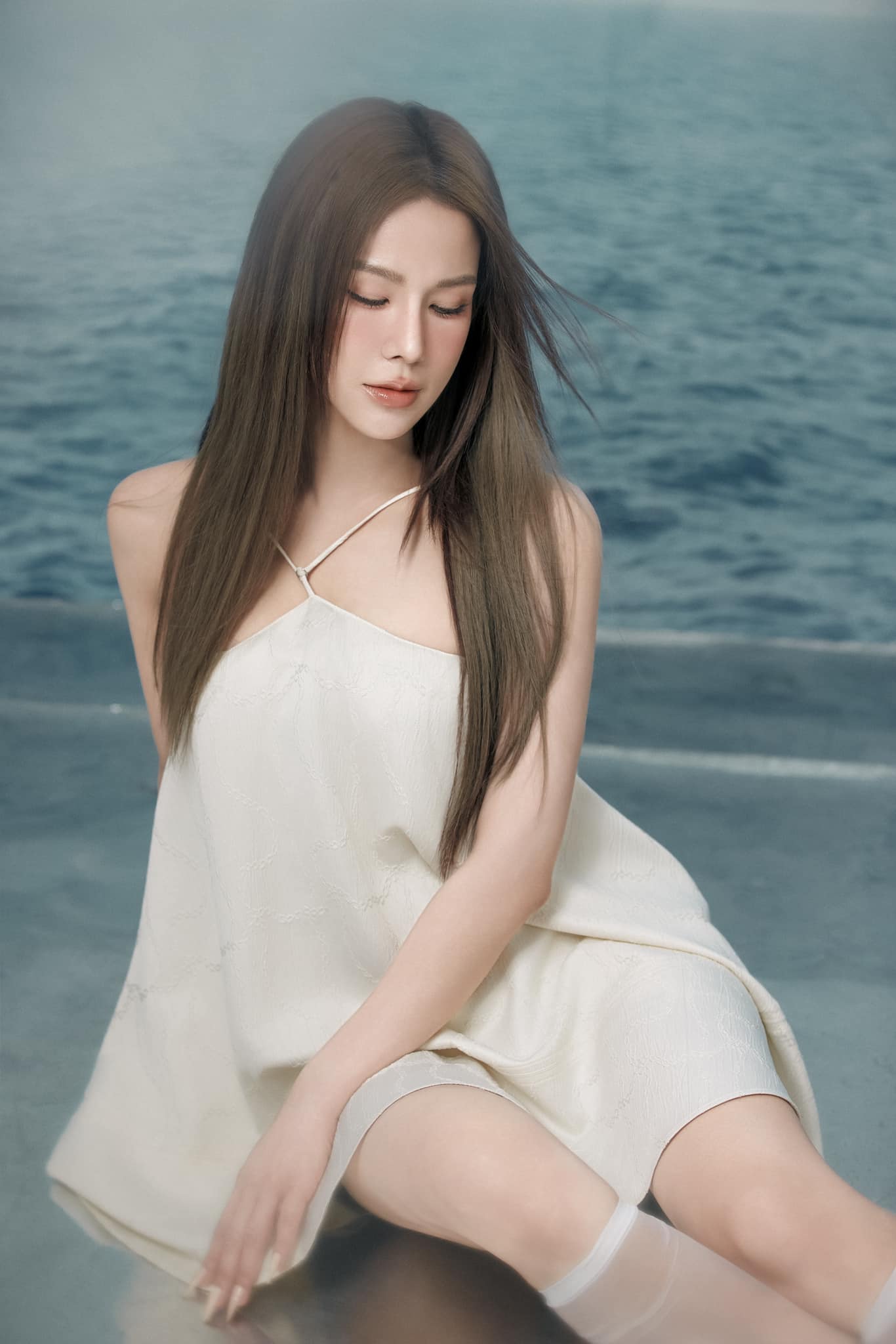 Diệp Lâm Anh đăng tâm thư giữa đêm: