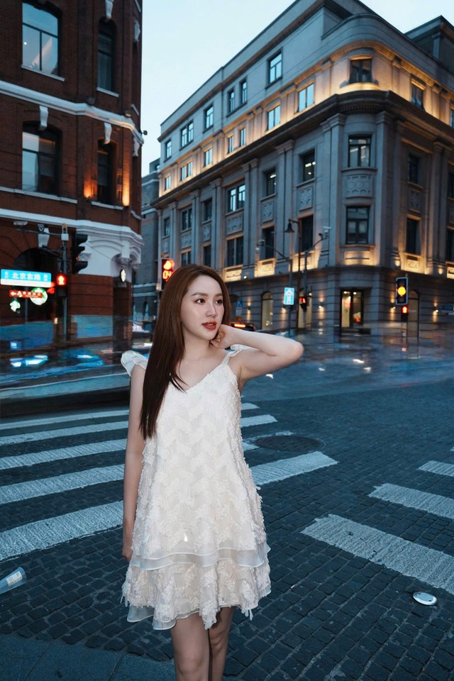 Sao nữ Việt giàu sụ từ khi 16 tuổi: Bố mẹ là trùm bất động sản, rơi vào trầm cảm vì cháy nhà- Ảnh 20.