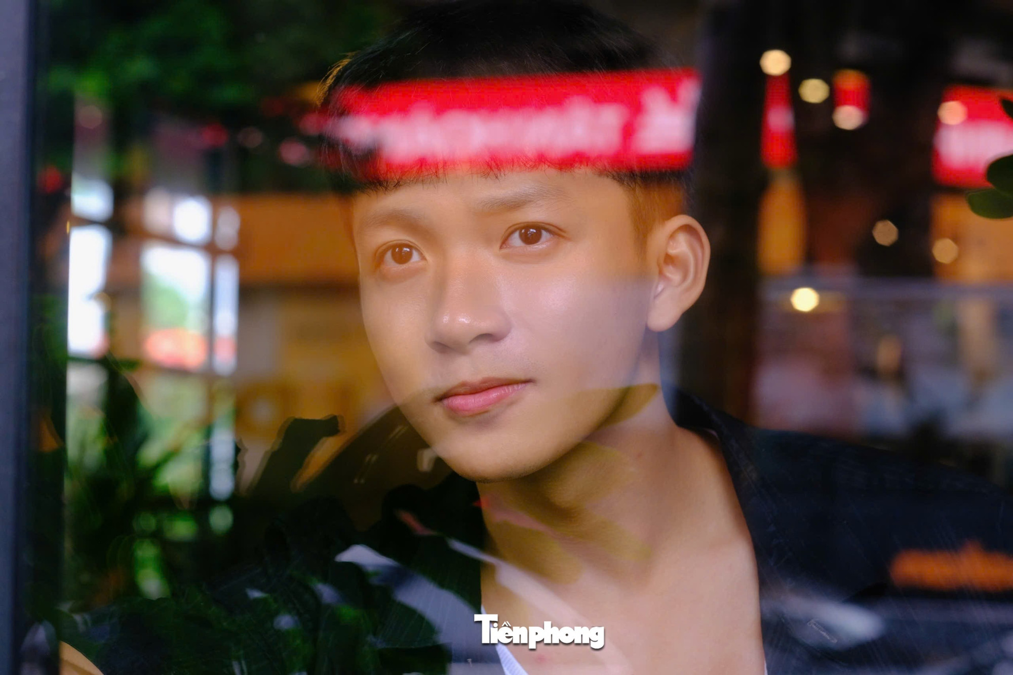 Nam sinh 19 tuổi sốc khi đóng phim giờ vàng- Ảnh 11. Nam sinh 19 tuổi sốc khi đóng phim giờ vàng- Ảnh 11.