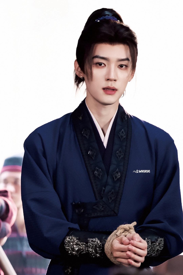 Thống soái đẹp nhất Trung Quốc hiện tại: Visual tuyệt mỹ khiến hội chị em rạo rực, vướng 7749 drama fan vẫn mê bất chấp- Ảnh 13.