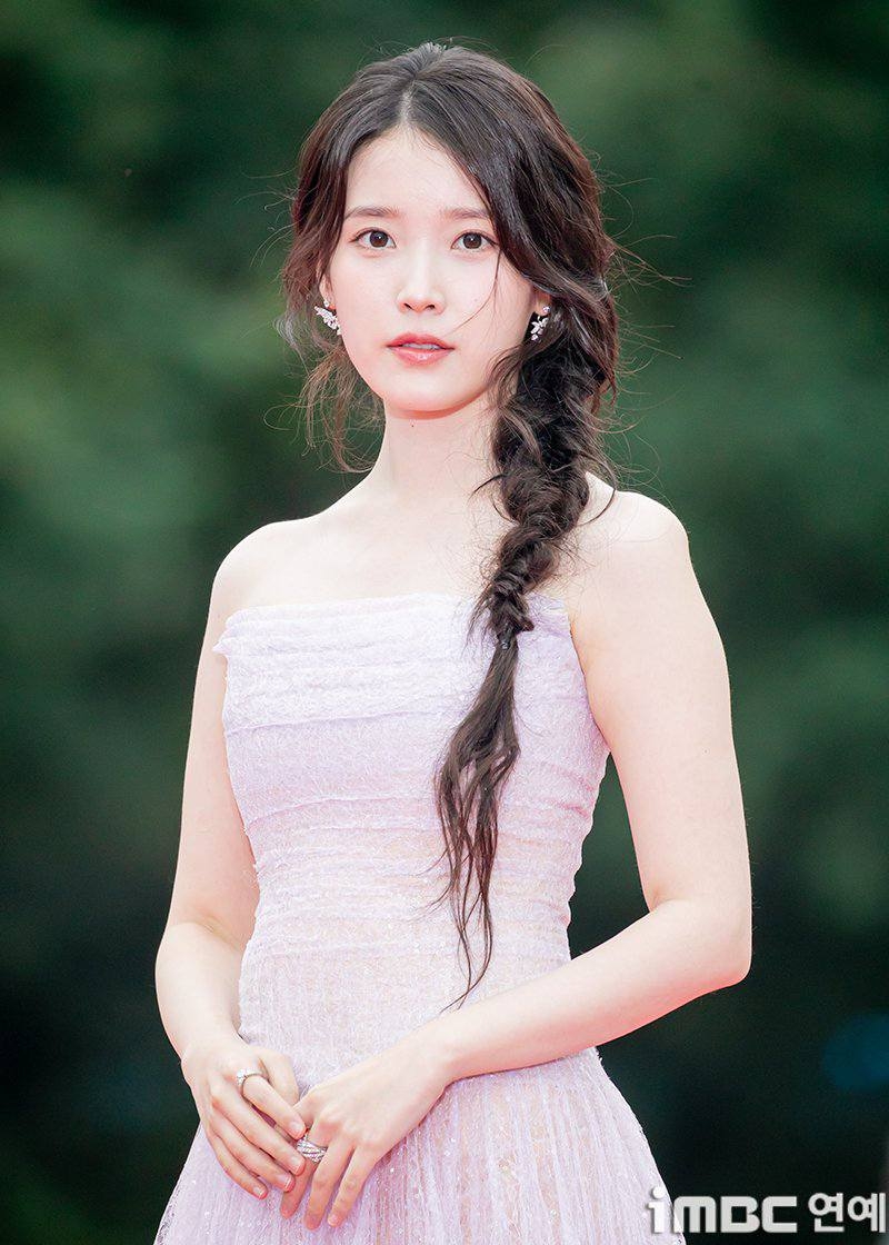 Ngắm mỹ nhân này 1 tỷ lần vẫn phải than trời vì quá đẹp: Đi đến đâu sáng bừng đến đó, cả Hàn Quốc có đúng 1 người- Ảnh 9. Ngắm mỹ nhân này 1 tỷ lần vẫn phải than trời vì quá đẹp: Đi đến đâu sáng bừng đến đó, cả Hàn Quốc có đúng 1 người- Ảnh 9.