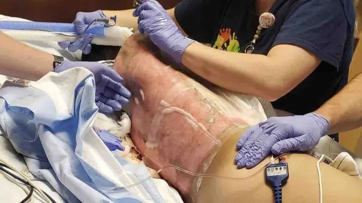 5 thử thách TikTok cực nguy hiểm, có một thử thách từng giết chết hơn 100 người- Ảnh 4. 5 thử thách TikTok cực nguy hiểm, có một thử thách từng giết chết hơn 100 người- Ảnh 4.