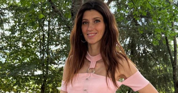 Bị lừa ngoạn mục vì kẻ mạo danh mỹ nhân Pháp 1200x680sccapture 1752992833574421066919 1752999493311 17529994935082159458 0 0 355 679 crop 1752999558962140356304jpg