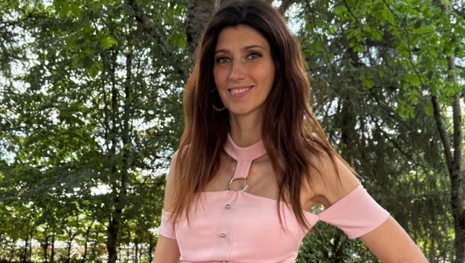 Bị lừa ngoạn mục vì kẻ mạo danh mỹ nhân Pháp- Ảnh 2.