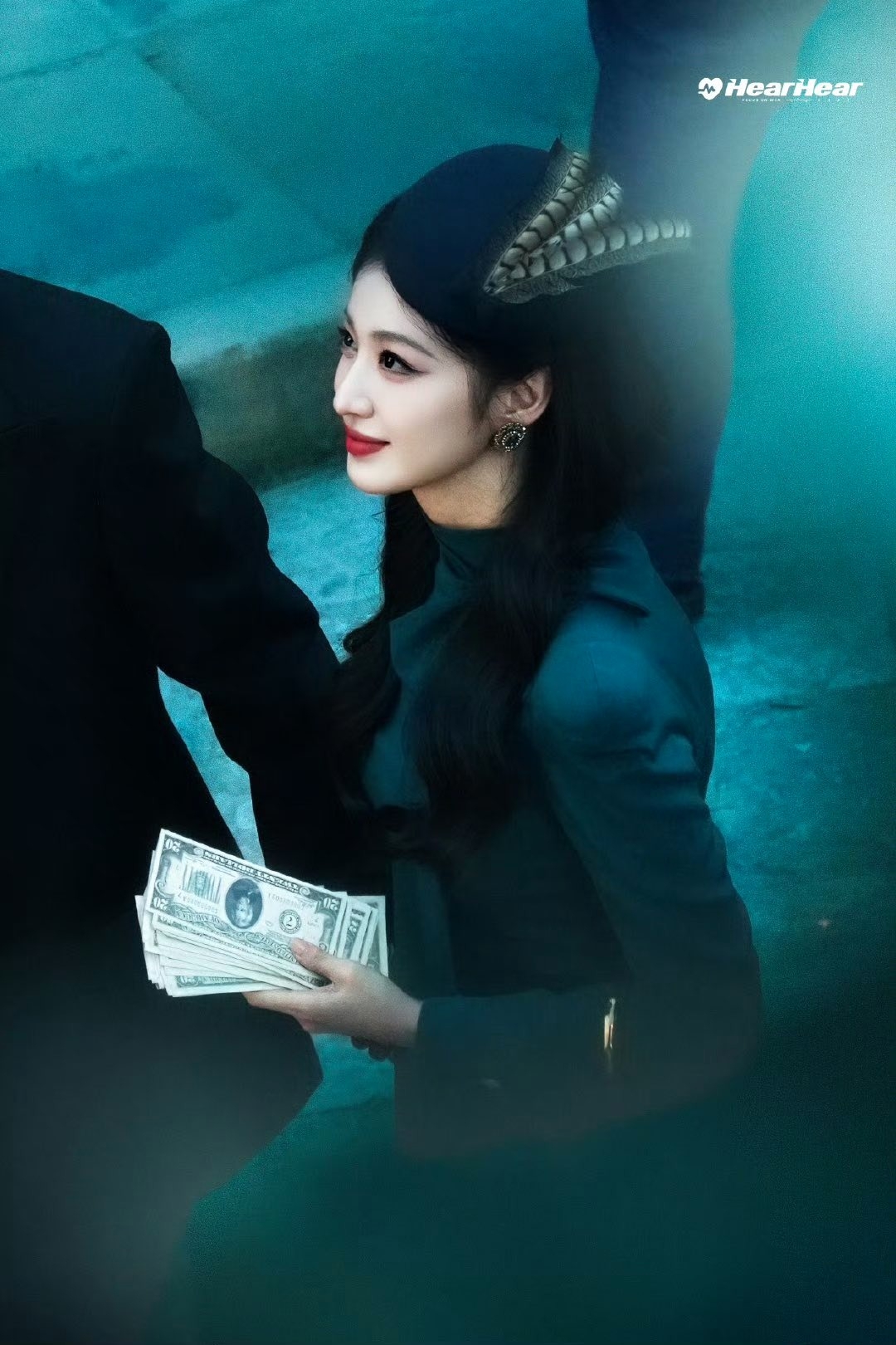 Trung Quốc hiện tại không ai mặc đẹp hơn mỹ nhân này: Visual như báu vật trần gian, siêu mẫu cũng phải gọi bằng điện thoại- Ảnh 17.