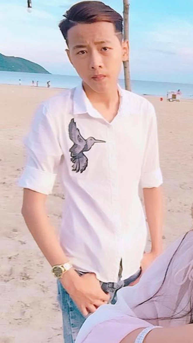 Bạn trai tin đồn vừa lộ ảnh riêng tư với Jun Phạm: