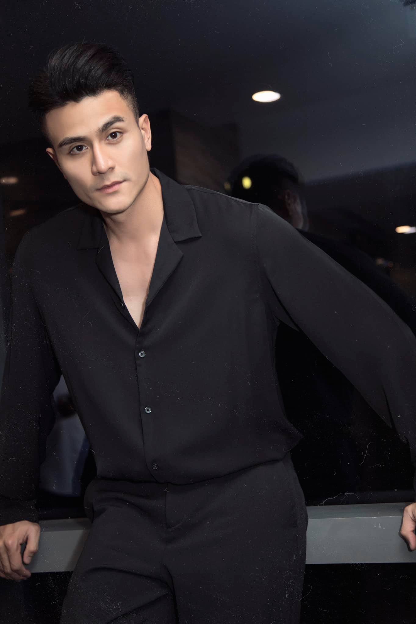 Ảnh thẻ khác lạ thời trẻ của nam thần top đầu Vbiz- Ảnh 5.