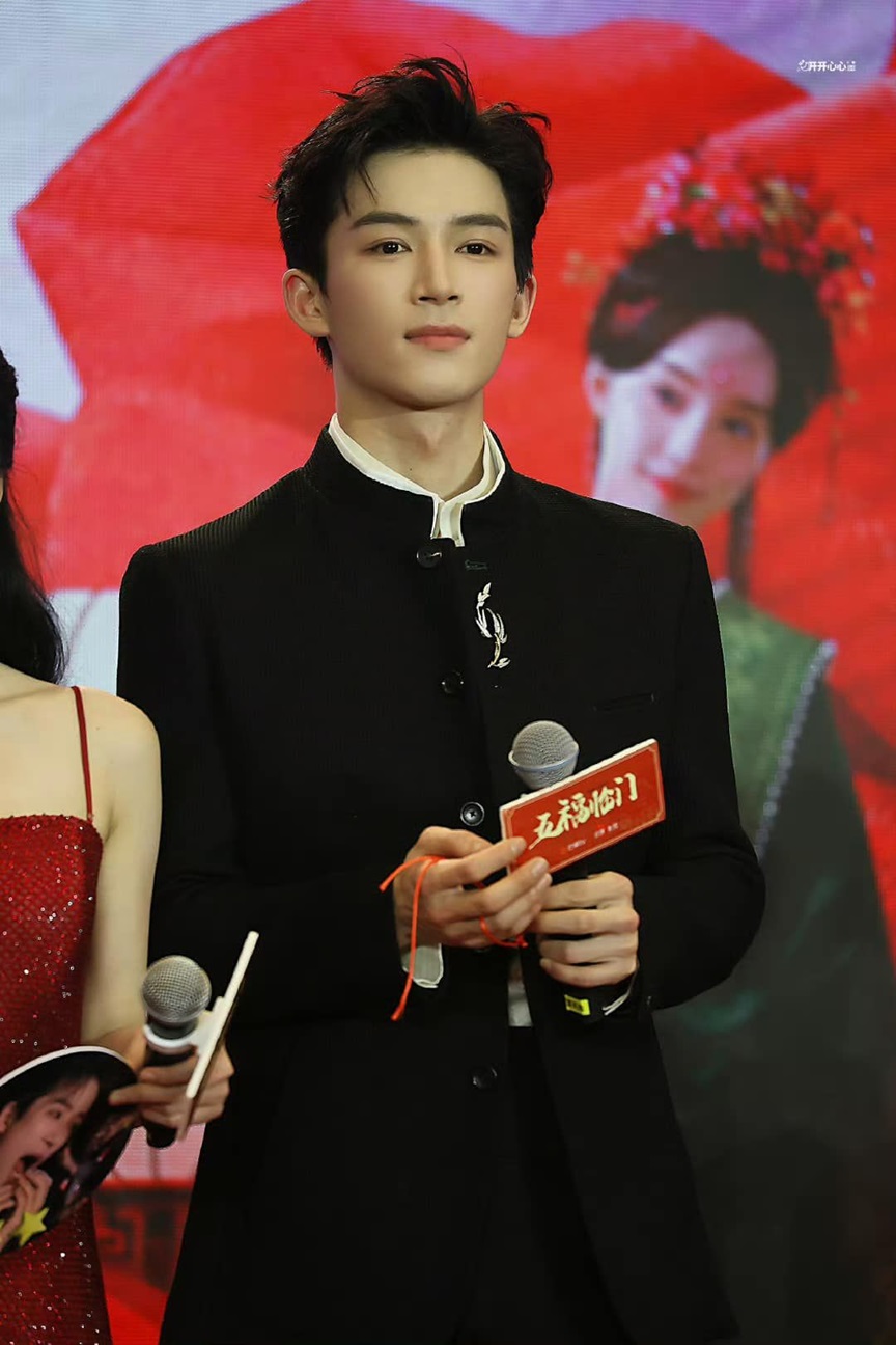 Cặp đôi Hoa ngữ liên tục Cặp đôi Hoa ngữ liên tục