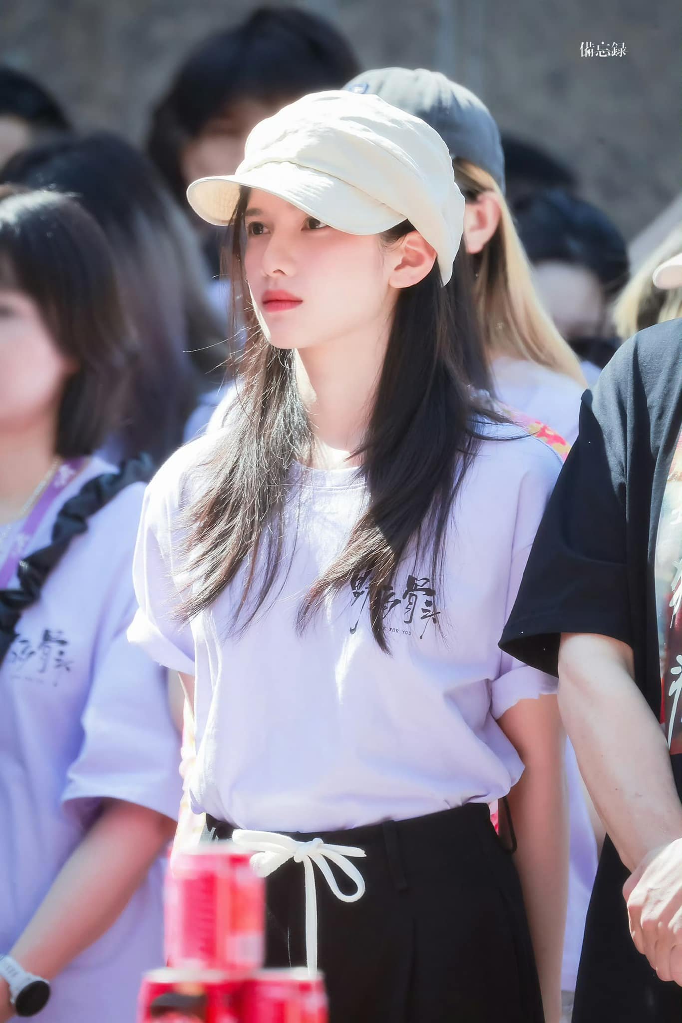 Mỹ nhân Trung Quốc đẹp như ánh nắng ở ngày khai máy phim mới: Nhan sắc đúng chuẩn mối tình đầu- Ảnh 10. Mỹ nhân Trung Quốc đẹp như ánh nắng ở ngày khai máy phim mới: Nhan sắc đúng chuẩn mối tình đầu- Ảnh 10.