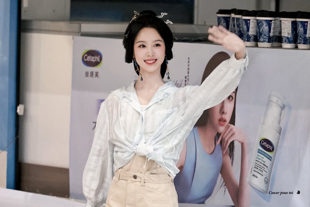 "Tiểu thư" đẹp nhất Trung Quốc 2025 đóng phim cổ trang mới: Visual đúng chuẩn tuyệt sắc giai nhân 13 1748506487321596610715 1748529978155 17485299792561206242115