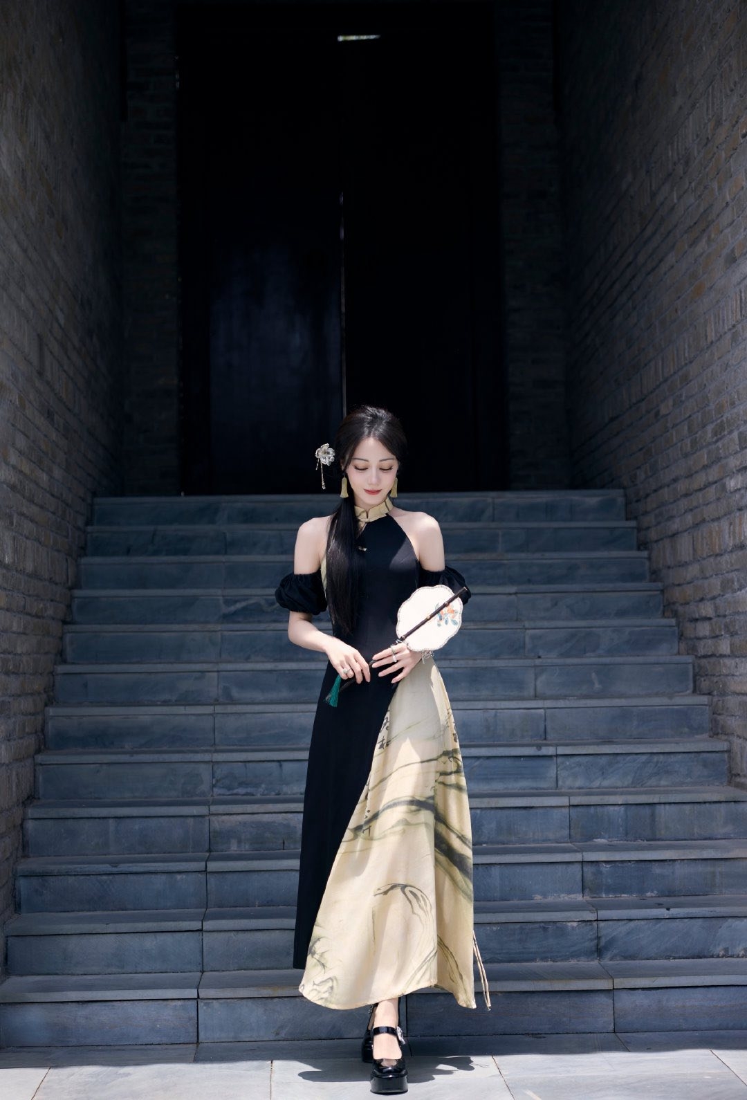 Mỹ nhân Trung Quốc không có đẹp nhất chỉ có đẹp hơn: Nụ cười làm điên đảo cả trời đất, đến sợi tóc cũng tuyệt đối điện ảnh- Ảnh 8. Mỹ nhân Trung Quốc không có đẹp nhất chỉ có đẹp hơn: Nụ cười làm điên đảo cả trời đất, đến sợi tóc cũng tuyệt đối điện ảnh- Ảnh 8.