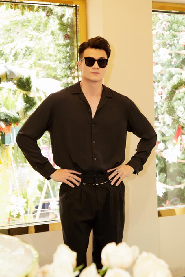 Ảnh thẻ khác lạ thời trẻ của nam thần top đầu Vbiz- Ảnh 3.