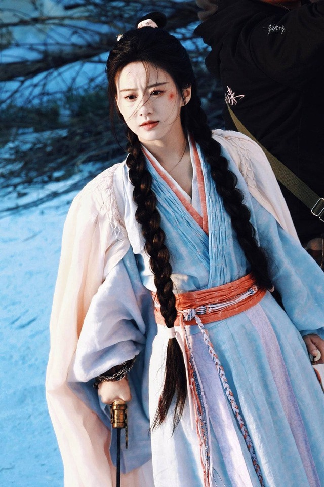 Nữ hiệp đẹp nhất Trung Quốc 2025: Visual cực phẩm nhân gian, thiếu nữ giang hồ xé truyện bước ra- Ảnh 16.