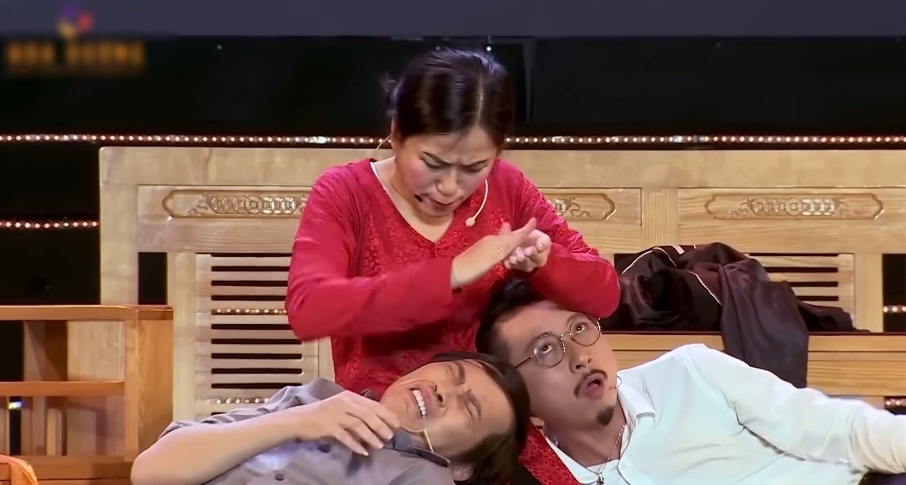 Cặp sao Việt đóng mẹ con nhưng cưới nhau ngoài đời, nhà gái trẻ đẹp đến nỗi bị đồn dao kéo khắp MXH- Ảnh 1.