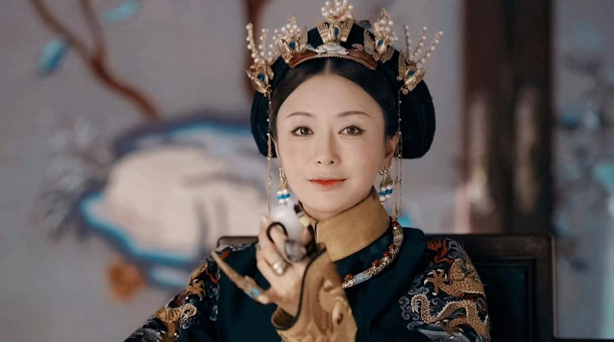 Cả phố náo loạn khi mỹ nhân này vừa bước xuống xe: Người đâu mà đẹp thế không biết, sang đến từng hơi thở- Ảnh 19.