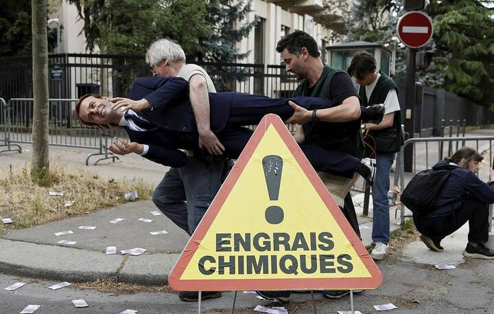 Tượng Tổng thống Pháp bị đánh cắp- Ảnh 1.