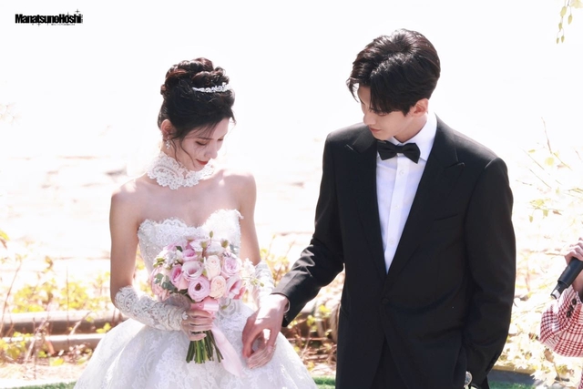 Đám cưới đang viral khắp Trung Quốc: Chú rể đẹp trai quá thể đáng, cô dâu hoàn mỹ như công chúa trong truyện tranh- Ảnh 5.