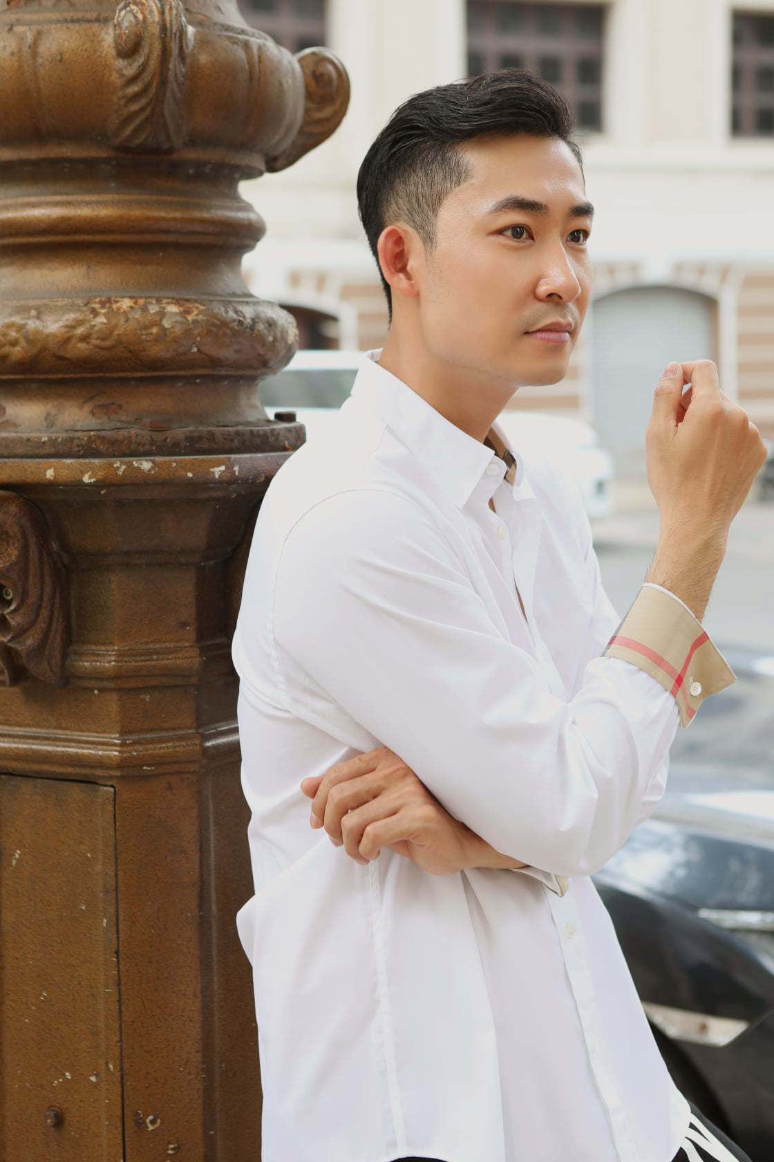 Clip 7p cãi nhau um sùm của diễn viên Trọng Nhân và chủ tiệm bánh bò: Phát hiện 1 chi tiết lạ gây bàn tán- Ảnh 2.