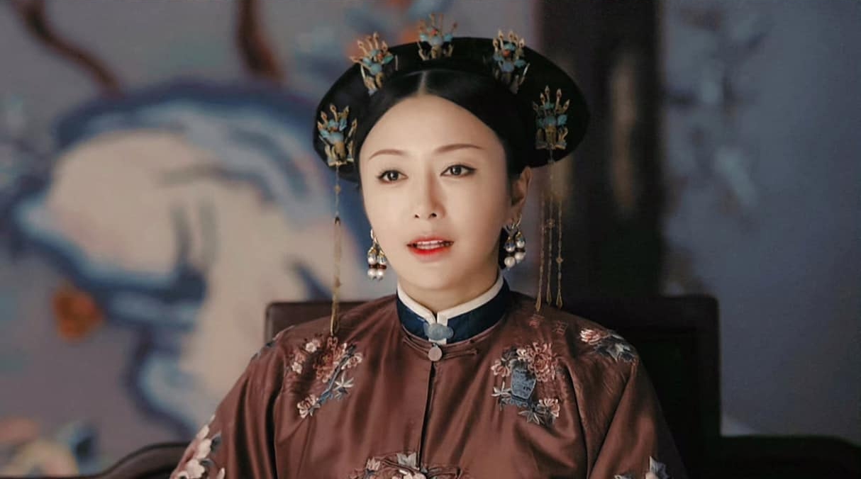 Cả phố náo loạn khi mỹ nhân này vừa bước xuống xe: Người đâu mà đẹp thế không biết, sang đến từng hơi thở- Ảnh 20.