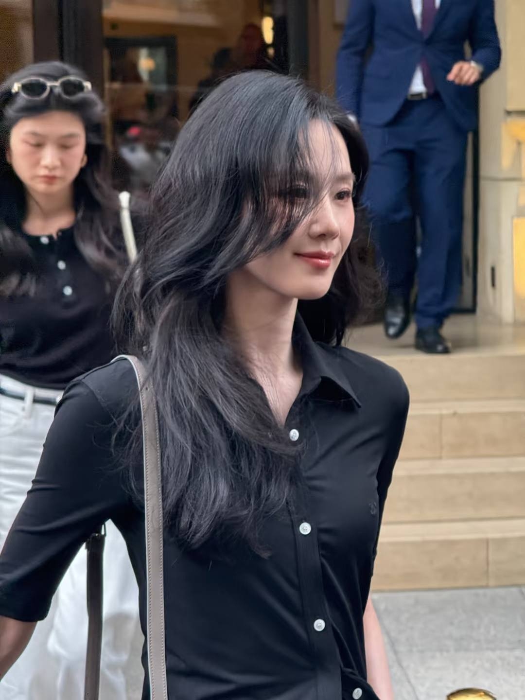 Nhan sắc của mỹ nhân hạng A này lạ lắm: Lên phim lờ đờ như 3 ngày không ngủ, ngoài đời