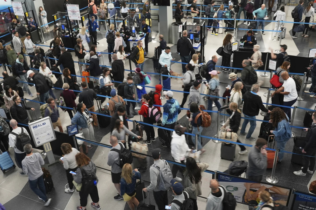 Mỹ ban hành lệnh cấm và hạn chế nhập cảnh- Ảnh 1.