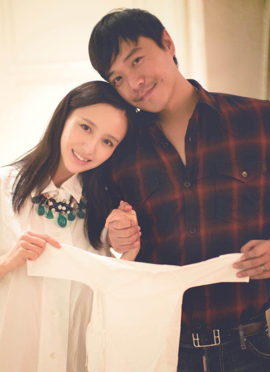 Cảnh phim siêu nóng bỏng của 1 cặp vợ chồng đã ly hôn khiến netizen xót xa: Khi ấy, 2 người hẳn đã rất hạnh phúc- Ảnh 2.