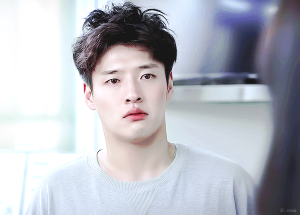 Mỹ nam đóng chính cùng lúc 2 phim Hàn đang hot rần rần, cả top 1 Netflix lẫn top 1 phòng vé mới đáng nể- Ảnh 8. Mỹ nam đóng chính cùng lúc 2 phim Hàn đang hot rần rần, cả top 1 Netflix lẫn top 1 phòng vé mới đáng nể- Ảnh 8.