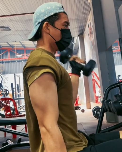 Sơn Tùng - HIEUTHUHAI đọ body gym hừng hực: Biết chọn ai đây?- Ảnh 13. Sơn Tùng - HIEUTHUHAI đọ body gym hừng hực: Biết chọn ai đây?- Ảnh 13.