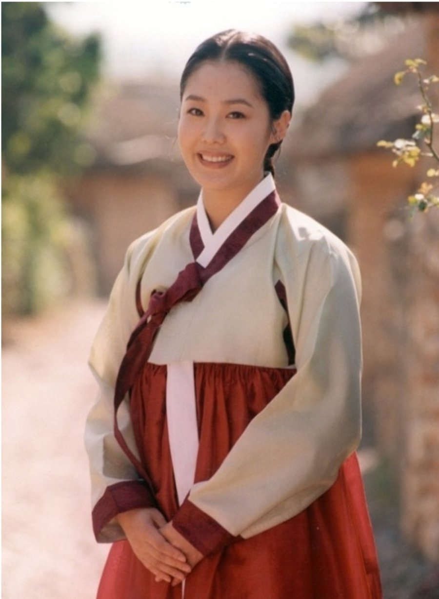 Siêu phẩm cổ trang lập kỷ lục rating 63% vô địch cả nước, nữ chính đẹp thách thức mọi khung hình- Ảnh 5.