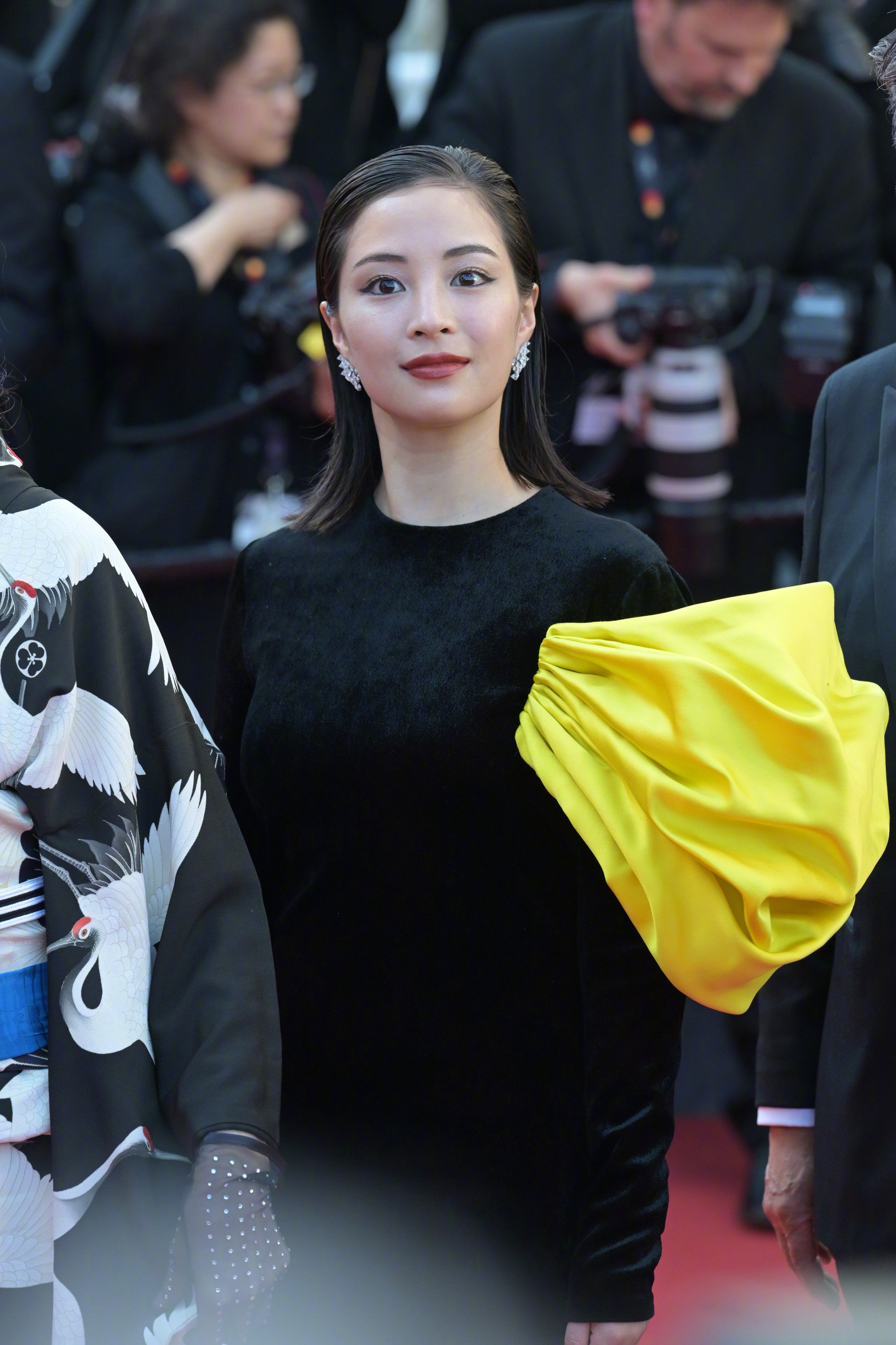 Chân Tử Đan dẫn vợ hoa hậu lên thảm đỏ Cannes, tỷ phú Amazon bị mạo danh - 20