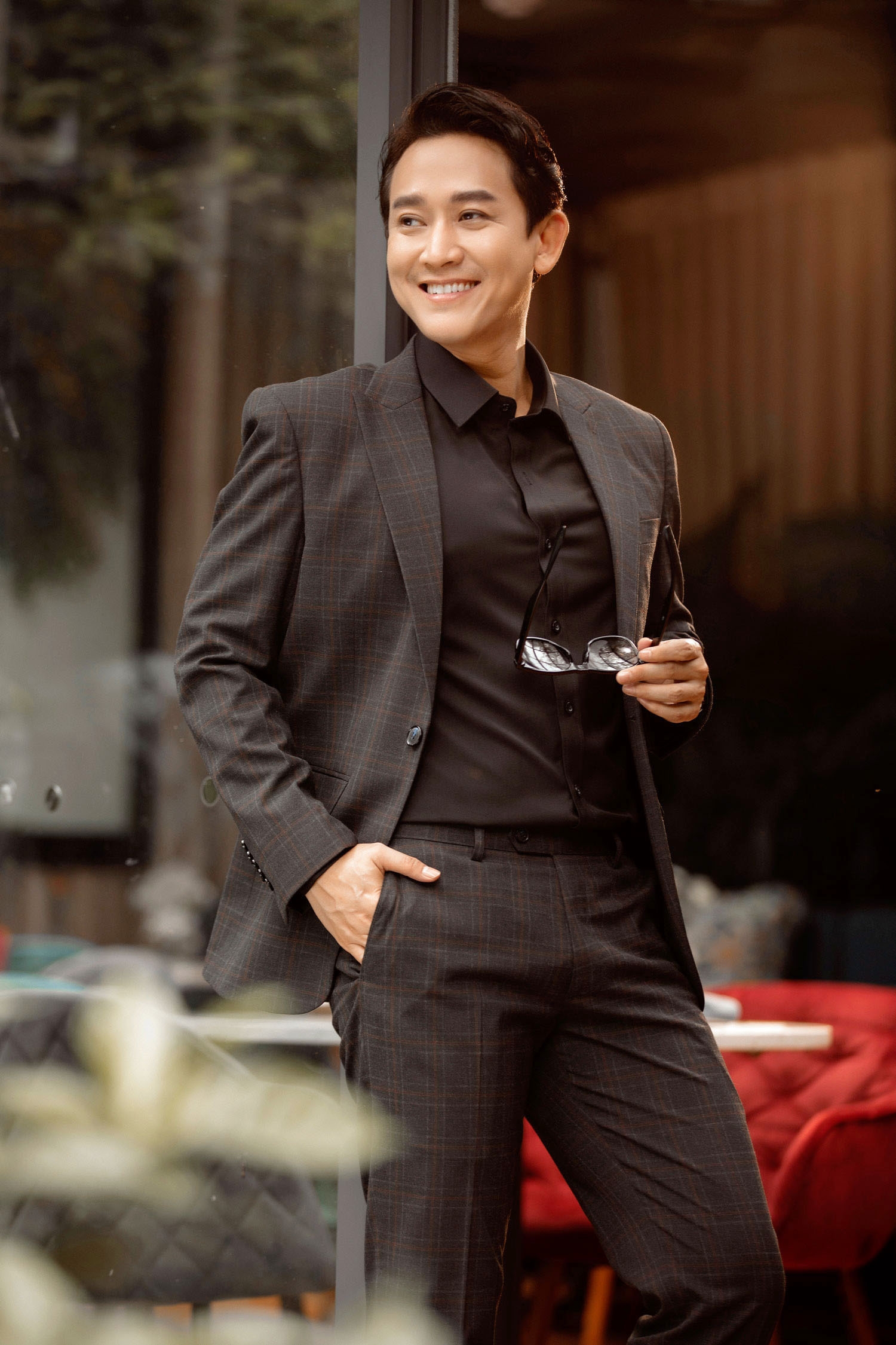 Việt Nam hiếm ai 12 tuổi đã ra dáng tài tử điện ảnh như cậu bé này, visual đỉnh đến mức filter cũng cảm thấy vô dụng- Ảnh 1.