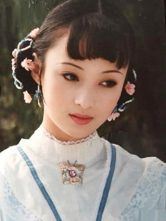 3 biểu tượng nhan sắc “bất biến” hàng đầu thế kỷ 21: Đến Lưu Diệc Phi, Angelababy đụng độ cũng phải