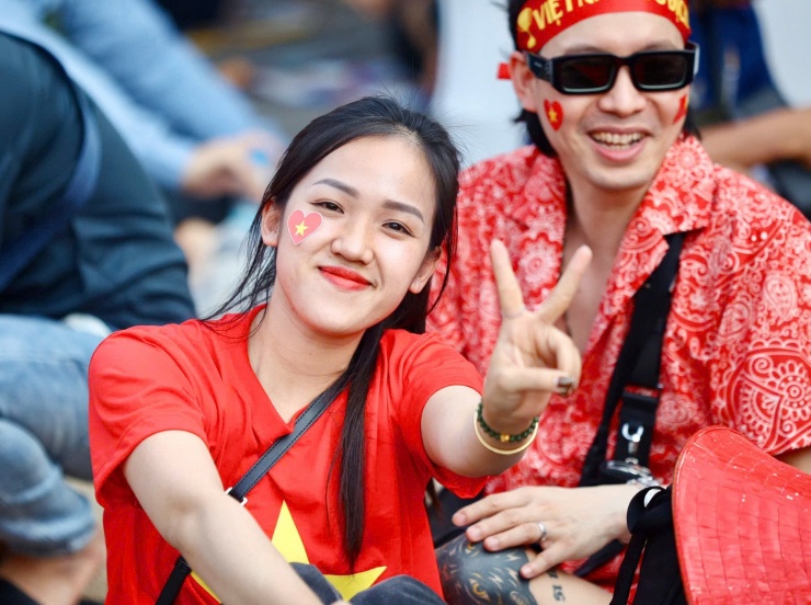 1736078040-11ac2e9f0eedb2b3ebfc-98756-width1829height1360 Bóng hồng Việt Nam và Thái Lan đọ sắc ở chung kết ASEAN Cup - 8