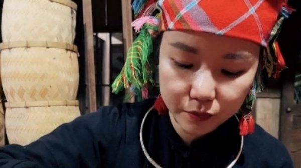 Cô gái Tày thoát nghèo nhờ TikTok và đặc sản quê hương 1736246565 115 thumbnail width740height495 anh cat 3 2 auto cropjpg