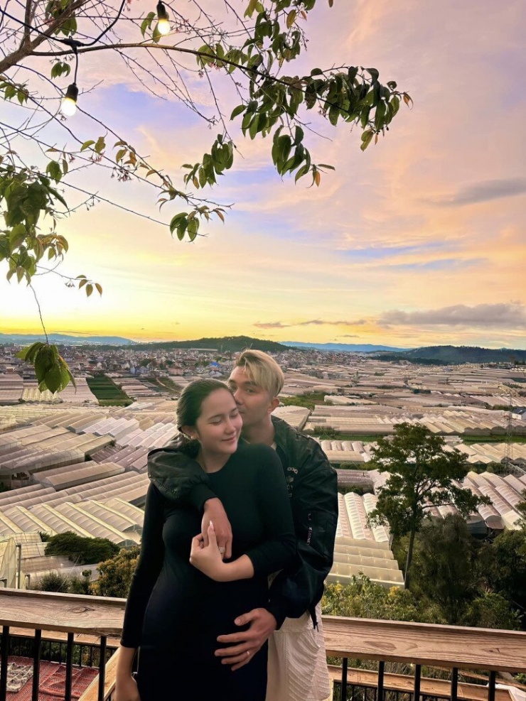 1736299197-nhac-si-giau-nhat-viet-nam-tang-vo-tre-biet-thu-10-ty-co-co-ngoi-1000m2-dep-nhu-mo-o-da-lat-6-n-6792-221-width780height1040 "Nhạc sĩ giàu nhất Việt Nam" tặng vợ trẻ biệt thự 10 tỷ, có cơ ngơi 1.000m2 đẹp như mơ ở Đà Lạt 1736299197 nhac si giau nhat viet nam tang vo tre biet thu 10 ty co co ngoi 1000m2 dep nhu mo o da lat 6 n 6792 221 width780height1040