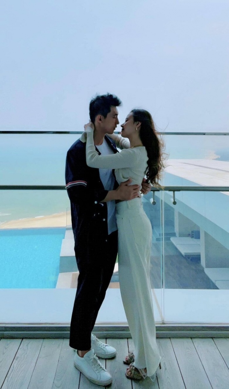 1736640601-2-hot-girl-ho-dang-tuoi-ty-deu-lam-dau-hao-mon-co-chong-la-cho-dua-nhung-van-lam-phu-ba-cua-rieng-mi-67-4-n-4629-966-width780height1321 2 hot girl họ Đặng tuổi Tỵ: Đều làm dâu hào môn, có chồng là chỗ dựa nhưng vẫn làm