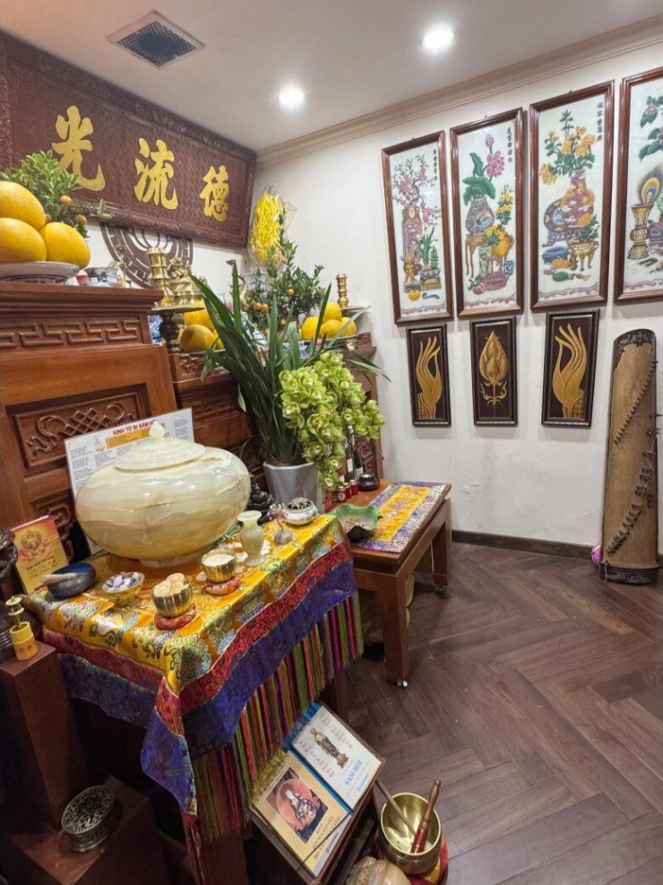 Quang cảnh nhà NSND Tự Long: Chưa đến Tết đã ngập cả