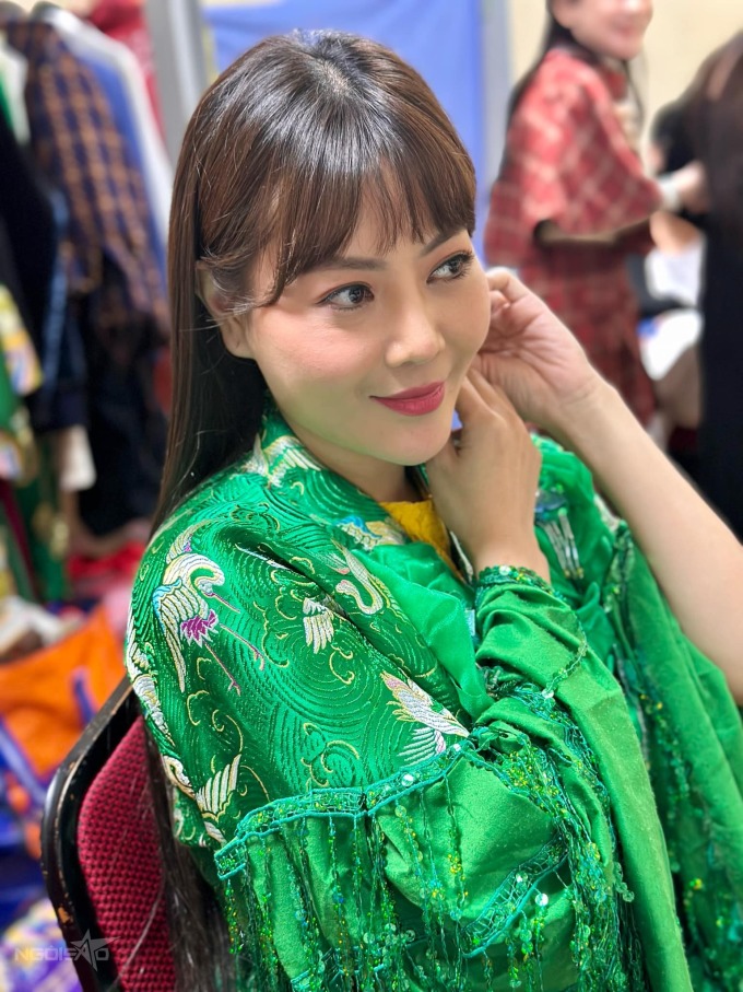 1737041874-unknown-16-8421-6151-8820-width680height907 Lần thứ hai xuất hiện ở Táo Quân, Thanh Hương được kỳ vọng có thêm đất diễn so với năm ngoái.