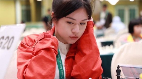 Kiện tướng cờ vua xinh đẹp: 8 tuổi đã một mình bắt xe xuống Hà Nội tìm thầy học cờ vua 1737115370 351 thumbnail width740height495 anh cat 3 2 auto cropjpg