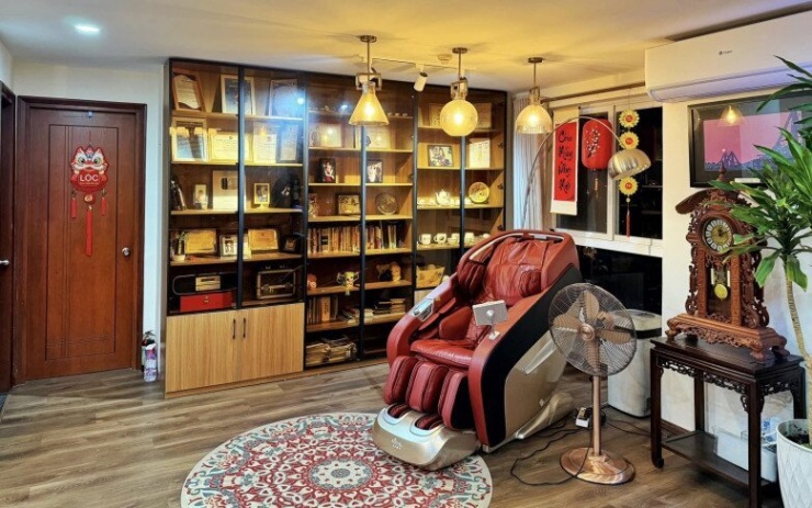 1737773471-co-ngoi-5-ty-cua-mc-nguyen-khang-ruc-ro-sac-xuan-chau-hoa-chau-quat-cung-duoc-lam-dom-rat-dieu-7-2-n-8233-149-width780height488 Cơ ngơi 5 tỷ của MC Nguyên Khang rực rỡ sắc xuân, chậu hoa chậu quất cũng được