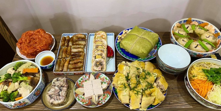 1737860128-anh-3-mam-cung-tat-nien-vinh-quyen-34702-width1900height959 Mâm cúng tất niên. Ảnh: Vĩnh Quyên