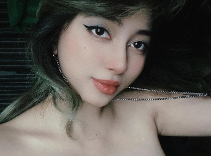 1738735910-nu-trong-tai-nong-nhat-lang-game-viet-gay-sot-voi-vong-1-nuot-na-hinh-5-width1076height800 Nữ trọng tài