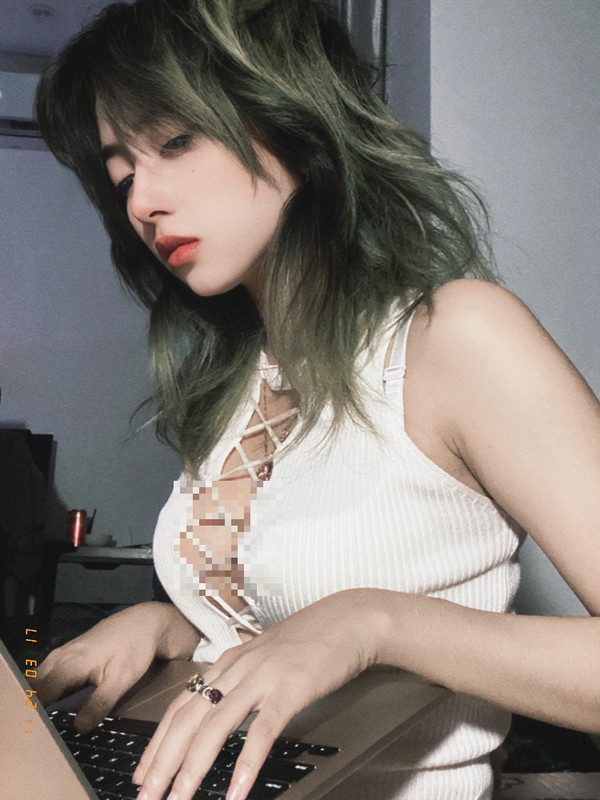 1738735912-nu-trong-tai-nong-nhat-lang-game-viet-gay-sot-voi-vong-1-nuot-na-hinh-6-width600height800 Nữ trọng tài