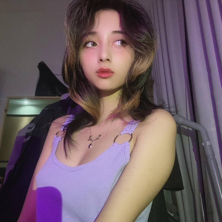 1738735913-nu-trong-tai-nong-nhat-lang-game-viet-gay-sot-voi-vong-1-nuot-na-hinh-8-width800height800 Nữ trọng tài